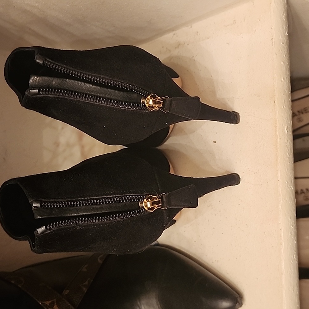 Chanel ankle boots suede size 39 1/2 - Picture 3 of 8